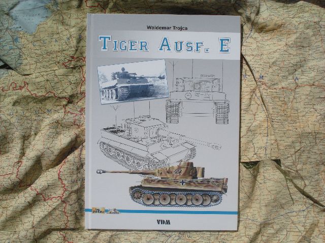 TC.978-3-86619-031-3  Tiger Ausf.E